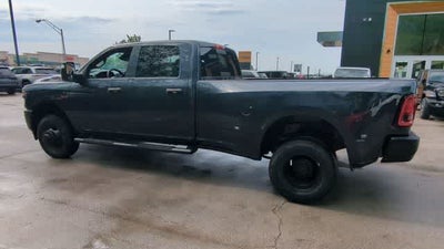 2026 RAM 3500 RAM 3500 TRADESMAN CREW CAB 4X4 8' BOX