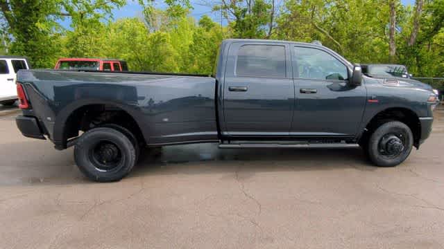 2026 RAM 3500 RAM 3500 TRADESMAN CREW CAB 4X4 8' BOX