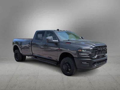 2026 RAM 3500 RAM 3500 TRADESMAN CREW CAB 4X4 8' BOX