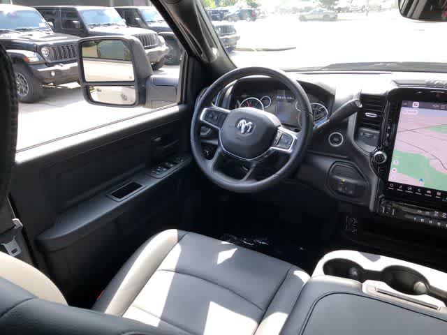 2026 RAM 3500 RAM 3500 TRADESMAN CREW CAB 4X4 8' BOX