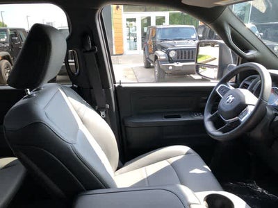 2026 RAM 3500 RAM 3500 TRADESMAN CREW CAB 4X4 8' BOX
