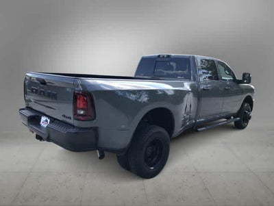2026 RAM 3500 RAM 3500 TRADESMAN CREW CAB 4X4 8' BOX