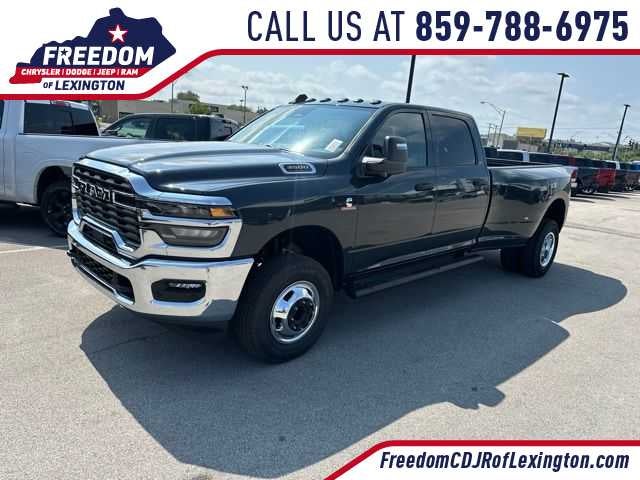 2026 RAM 3500 RAM 3500 TRADESMAN CREW CAB 4X4 8' BOX