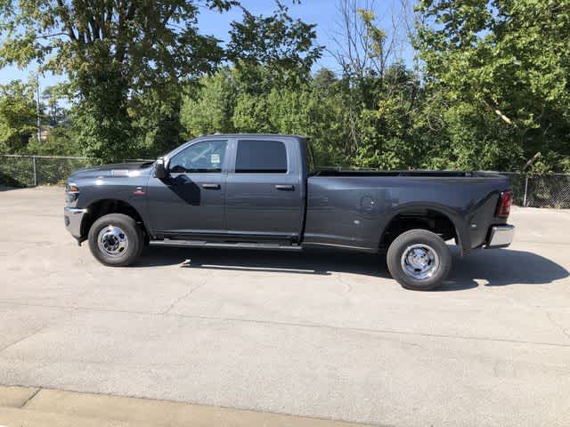 2026 RAM 3500 RAM 3500 TRADESMAN CREW CAB 4X4 8' BOX