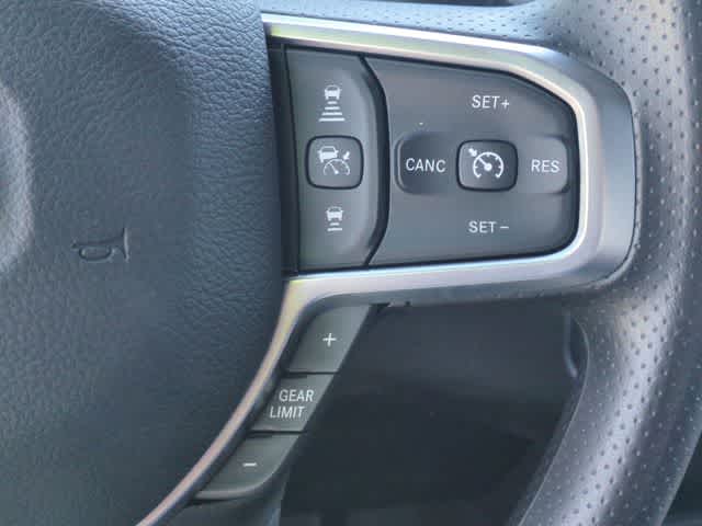 2026 RAM 3500 RAM 3500 TRADESMAN CREW CAB 4X4 8' BOX