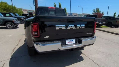 2026 RAM 3500 RAM 3500 TRADESMAN CREW CAB 4X4 8' BOX