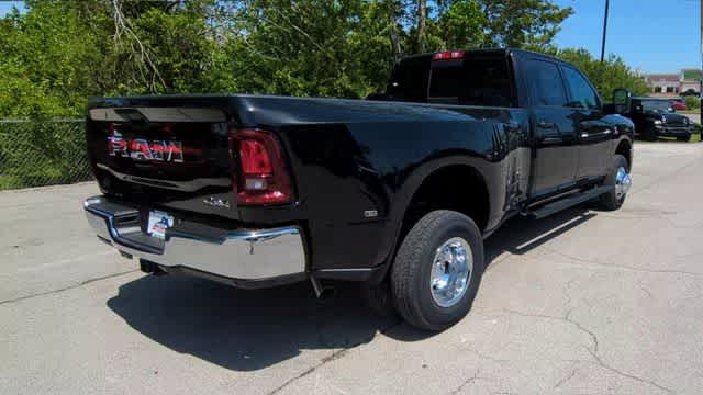 2026 RAM 3500 RAM 3500 TRADESMAN CREW CAB 4X4 8' BOX