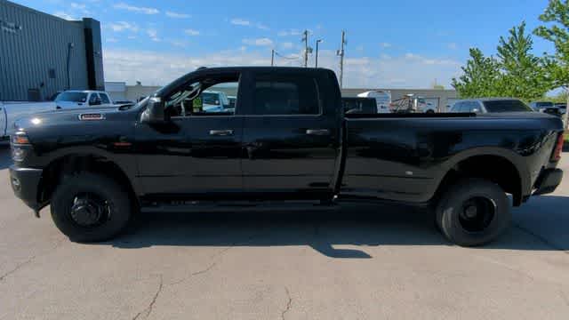 2026 RAM 3500 RAM 3500 TRADESMAN CREW CAB 4X4 8' BOX