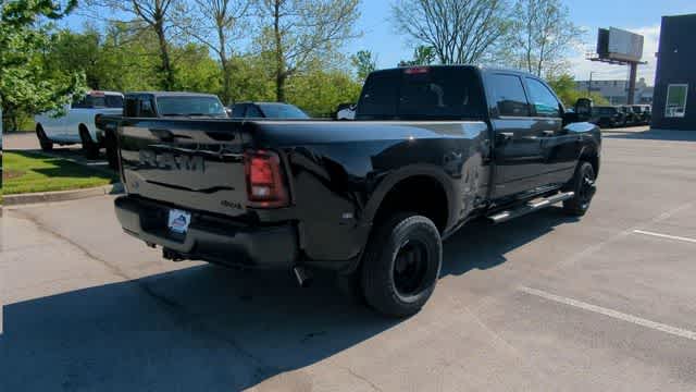 2026 RAM 3500 RAM 3500 TRADESMAN CREW CAB 4X4 8' BOX