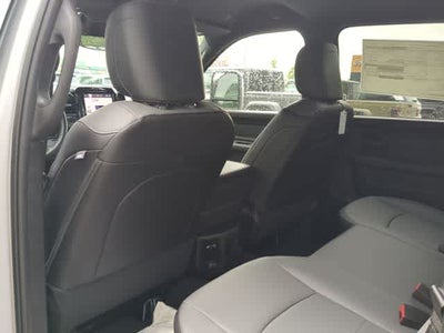 2026 RAM 3500 RAM 3500 TRADESMAN CREW CAB 4X4 8' BOX