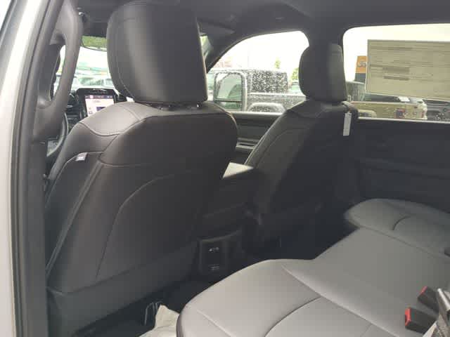2026 RAM 3500 RAM 3500 TRADESMAN CREW CAB 4X4 8' BOX