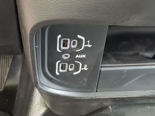 2026 RAM 3500 RAM 3500 TRADESMAN CREW CAB 4X4 8' BOX