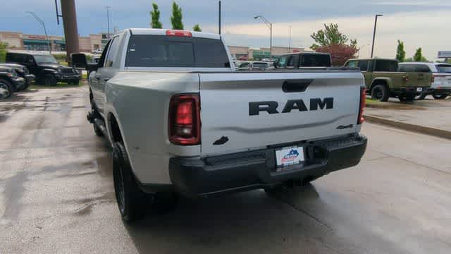 2026 RAM 3500 RAM 3500 TRADESMAN CREW CAB 4X4 8' BOX