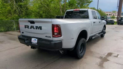 2026 RAM 3500 RAM 3500 TRADESMAN CREW CAB 4X4 8' BOX