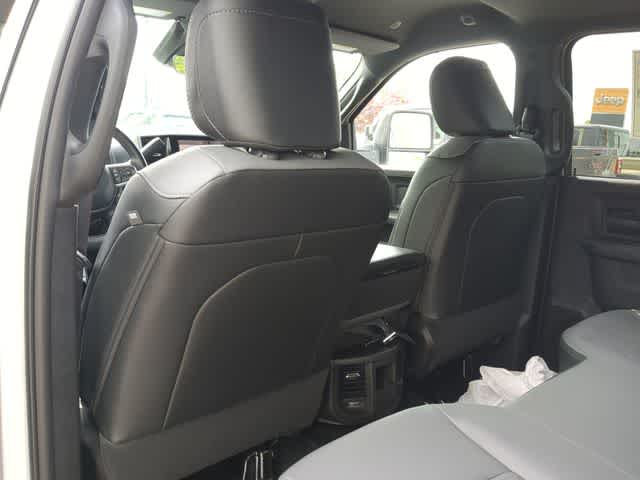 2026 RAM 3500 RAM 3500 TRADESMAN CREW CAB 4X4 8' BOX