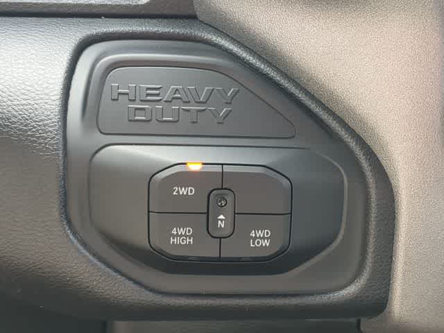2026 RAM 3500 RAM 3500 TRADESMAN CREW CAB 4X4 8' BOX