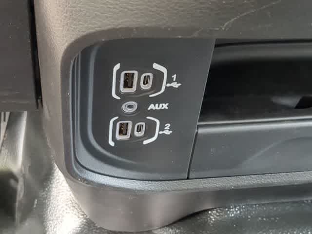 2026 RAM 3500 RAM 3500 TRADESMAN CREW CAB 4X4 8' BOX