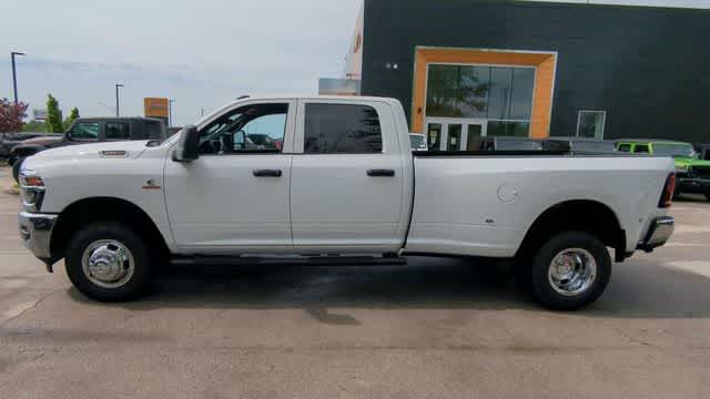 2026 RAM 3500 RAM 3500 TRADESMAN CREW CAB 4X4 8' BOX