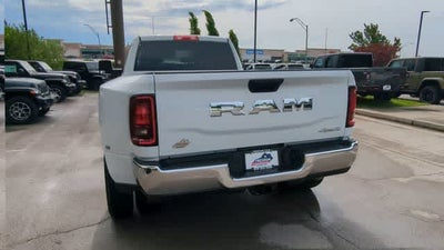 2026 RAM 3500 RAM 3500 TRADESMAN CREW CAB 4X4 8' BOX