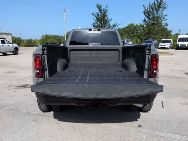 2026 RAM 3500 RAM 3500 TRADESMAN CREW CAB 4X4 8' BOX