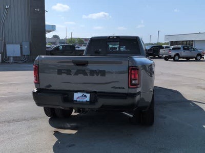 2026 RAM 3500 RAM 3500 TRADESMAN CREW CAB 4X4 8' BOX