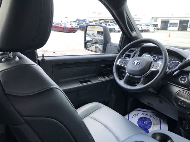 2026 RAM 3500 RAM 3500 TRADESMAN CREW CAB 4X4 8' BOX