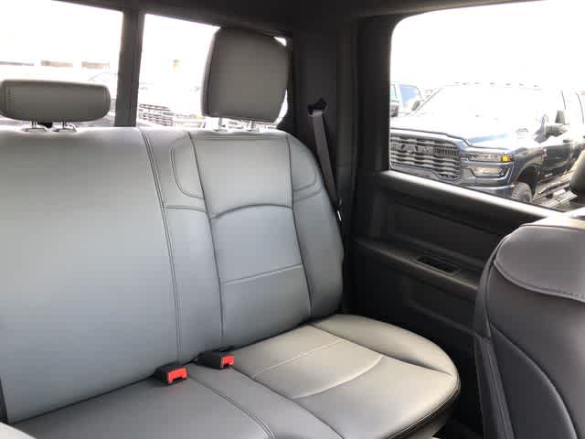 2026 RAM 3500 RAM 3500 TRADESMAN CREW CAB 4X4 8' BOX