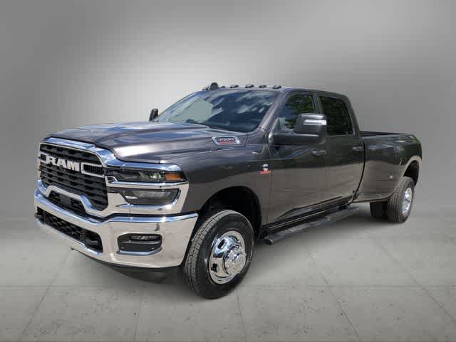 2026 RAM 3500 RAM 3500 TRADESMAN CREW CAB 4X4 8' BOX