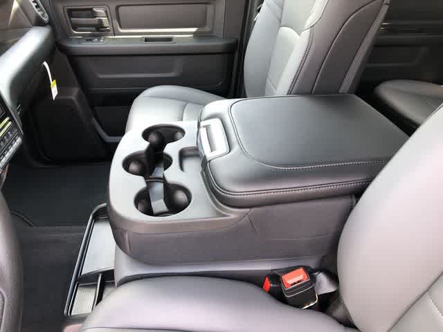 2026 RAM 3500 RAM 3500 TRADESMAN CREW CAB 4X4 8' BOX