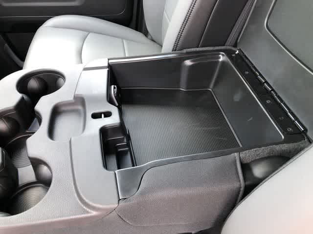2026 RAM 3500 RAM 3500 TRADESMAN CREW CAB 4X4 8' BOX
