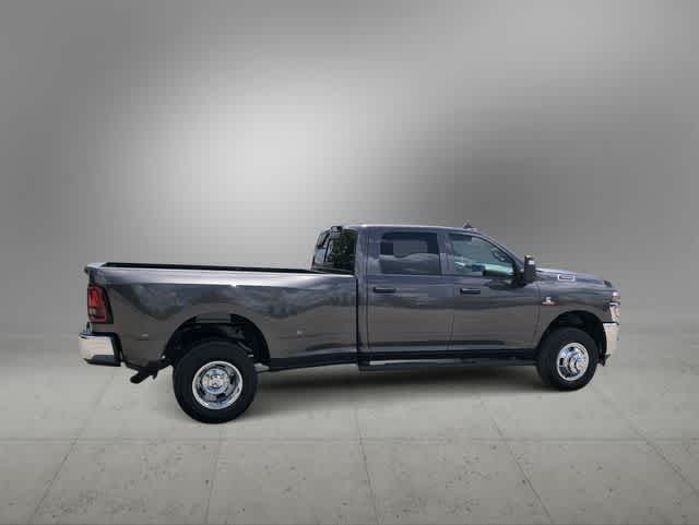 2026 RAM 3500 RAM 3500 TRADESMAN CREW CAB 4X4 8' BOX
