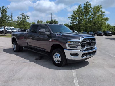 2026 RAM 3500 RAM 3500 TRADESMAN CREW CAB 4X4 8' BOX
