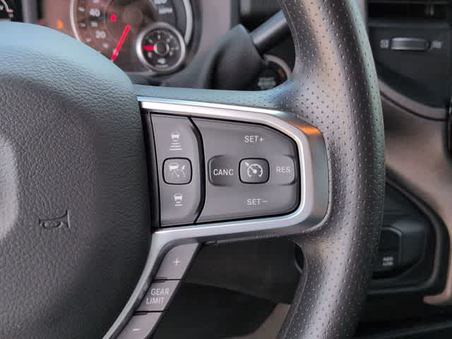 2026 RAM 3500 RAM 3500 TRADESMAN CREW CAB 4X4 8' BOX