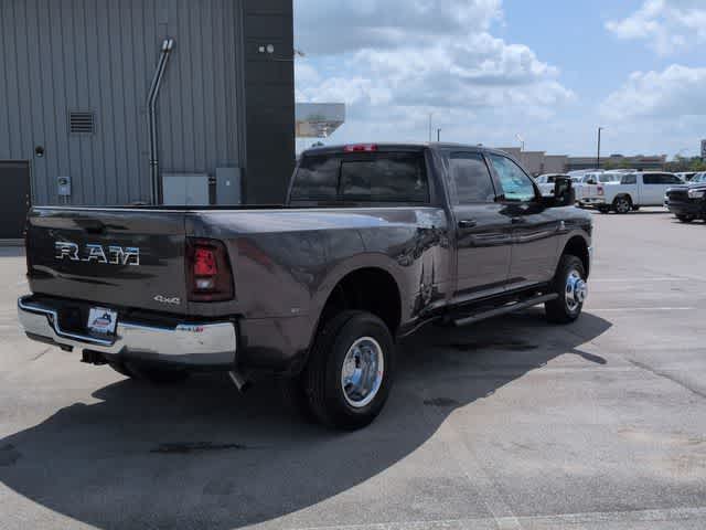 2026 RAM 3500 RAM 3500 TRADESMAN CREW CAB 4X4 8' BOX
