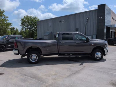 2026 RAM 3500 RAM 3500 TRADESMAN CREW CAB 4X4 8' BOX