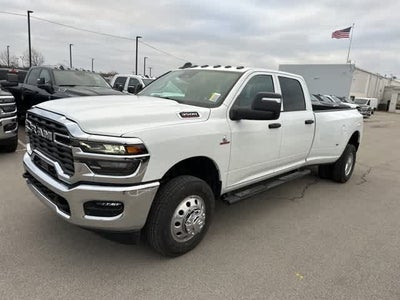 2026 RAM 3500 RAM 3500 TRADESMAN CREW CAB 4X4 8' BOX