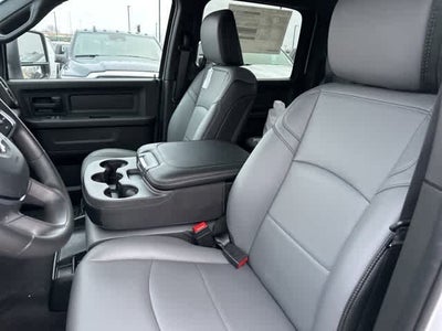 2026 RAM 3500 RAM 3500 TRADESMAN CREW CAB 4X4 8' BOX