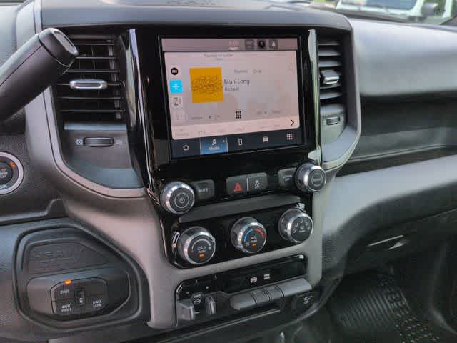2026 RAM 3500 RAM 3500 TRADESMAN CREW CAB 4X4 8' BOX