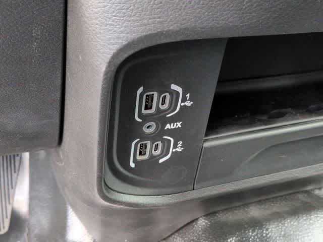 2026 RAM 3500 RAM 3500 TRADESMAN CREW CAB 4X4 8' BOX