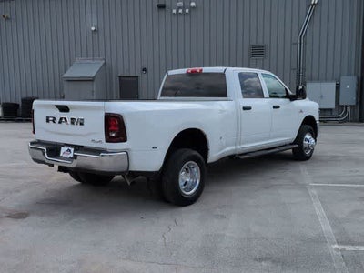 2026 RAM 3500 RAM 3500 TRADESMAN CREW CAB 4X4 8' BOX