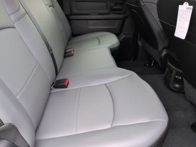 2026 RAM 3500 RAM 3500 TRADESMAN CREW CAB 4X4 8' BOX