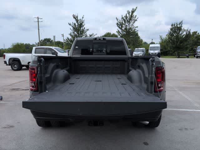 2026 RAM 3500 RAM 3500 TRADESMAN CREW CAB 4X4 8' BOX