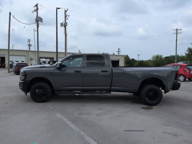 2026 RAM 3500 RAM 3500 TRADESMAN CREW CAB 4X4 8' BOX