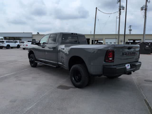 2026 RAM 3500 RAM 3500 TRADESMAN CREW CAB 4X4 8' BOX
