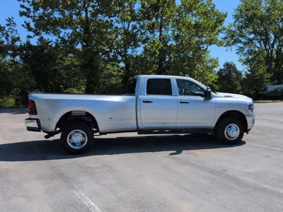 2026 RAM 3500 RAM 3500 TRADESMAN CREW CAB 4X4 8' BOX