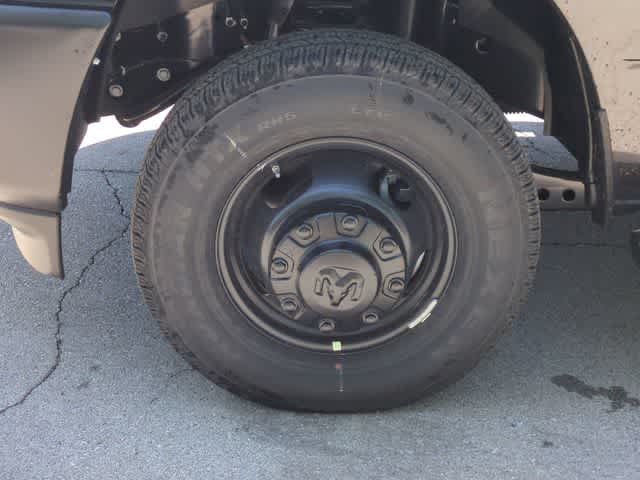 2026 RAM 3500 RAM 3500 TRADESMAN CREW CAB 4X4 8' BOX