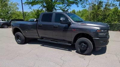 2026 RAM 3500 RAM 3500 TRADESMAN CREW CAB 4X4 8' BOX