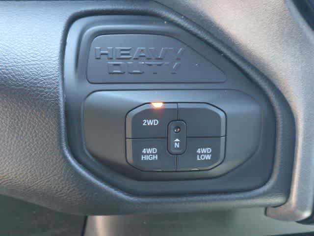 2026 RAM 3500 RAM 3500 TRADESMAN CREW CAB 4X4 8' BOX