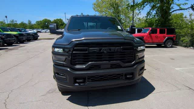 2026 RAM 3500 RAM 3500 TRADESMAN CREW CAB 4X4 8' BOX