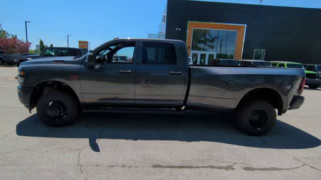 2026 RAM 3500 RAM 3500 TRADESMAN CREW CAB 4X4 8' BOX